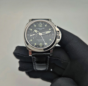 Panerai Luminor GMT